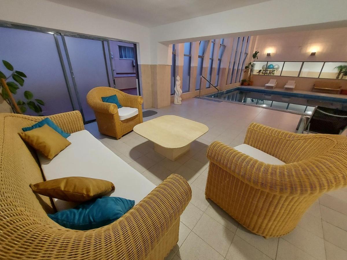 Nido Del Amor Deluxe 2y2 En 1a Linéa Pool Wifi 2aire 2tv Appartement