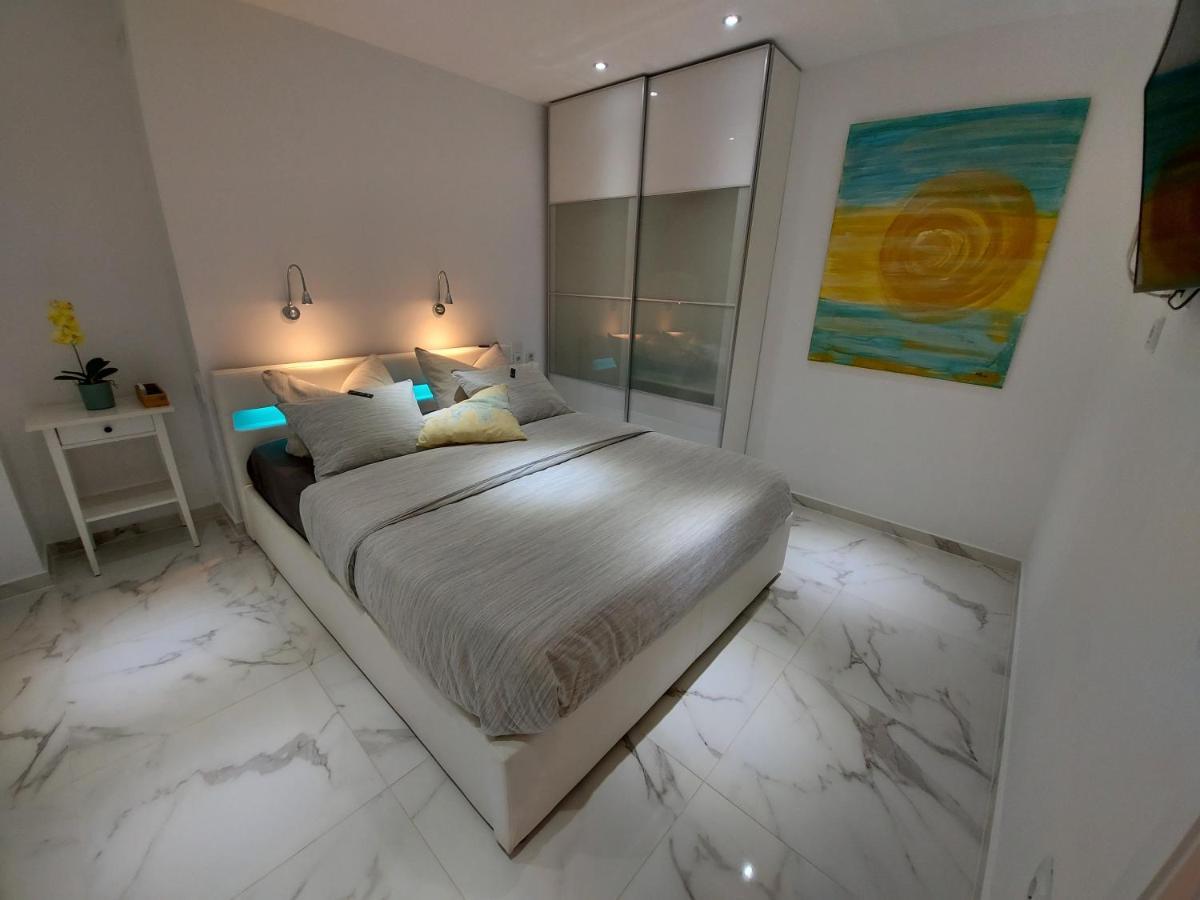 Nido Del Amor Deluxe 2y2 En 1a Linéa Pool Wifi 2aire 2tv Appartement La Manga del Mar Menor