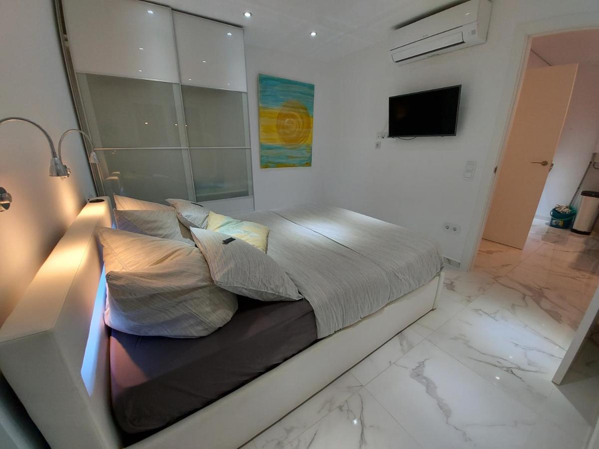 Nido Del Amor Deluxe 2y2 En 1a Linéa Pool Wifi 2aire 2tv La Manga del Mar Menor